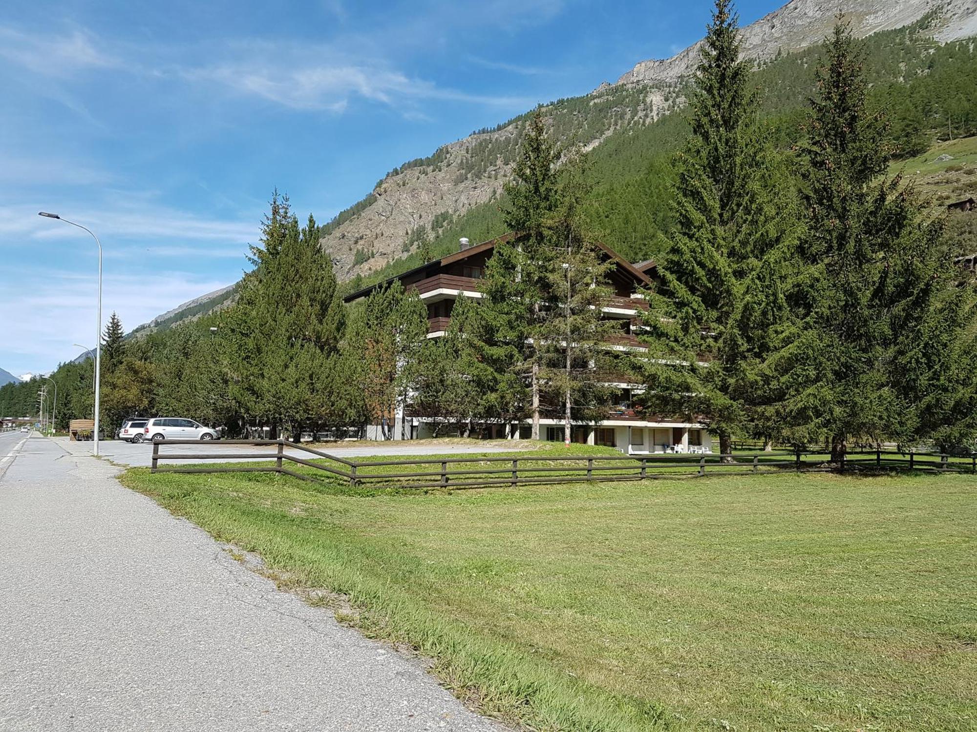 Monte Rosa Taesch, Apartments Mit Wellness Bereich Экстерьер фото